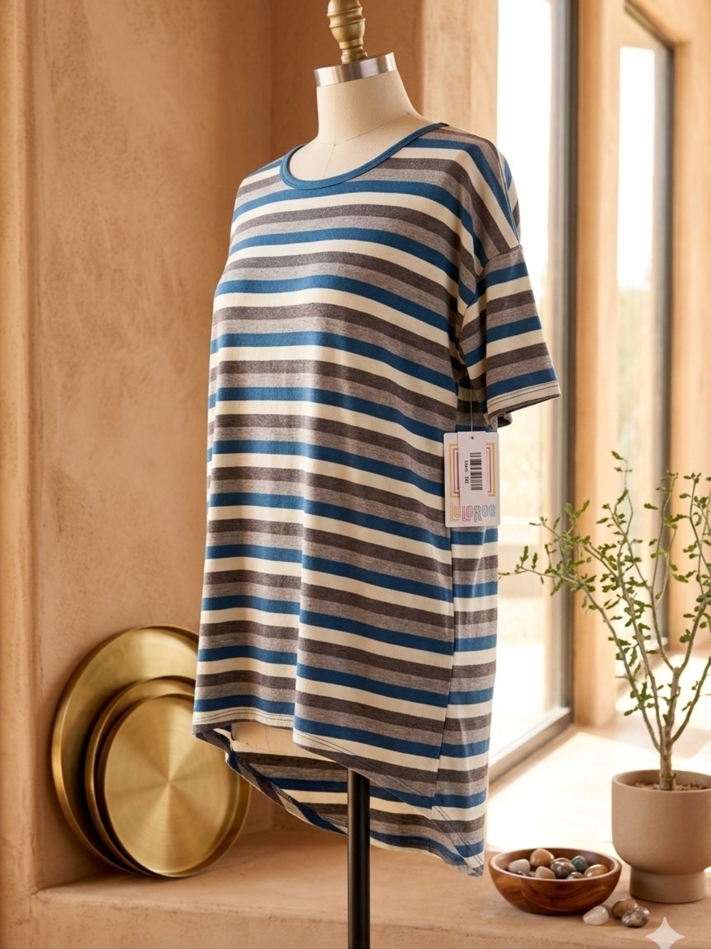 LuLaRoe Blue Gray White Striped Round Neck Short Sleeve Knit Tunic Top XS